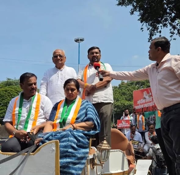 Pune Congress Holds Strong Protest Against Petrol and Diesel Price Hikes