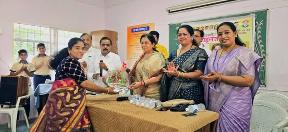 School Supplies Distributed to Underprivileged Students in Kothrud on the Occasion of Deepti Choudhari and Chandu Sheth Kadam’s Birthdays