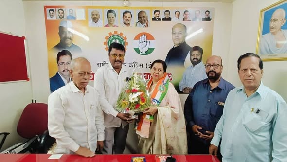 Chetan Agarwal Congratulates Deepti Choudhari on Her Appointment as Pune Congress West President